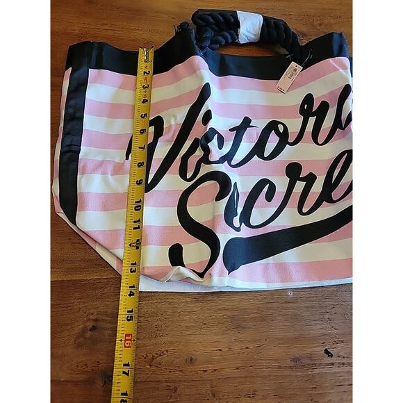 Victoria Secret Beach Tote Bag Weekender Striped Pink and White 2019. - Picture 5 of 10